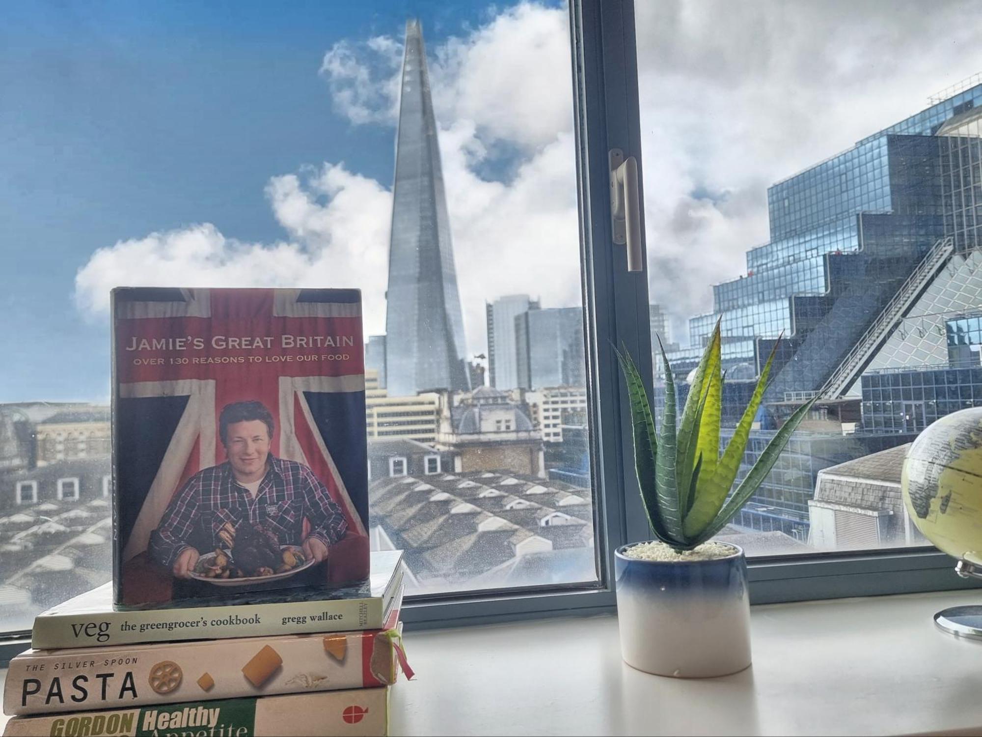 Shard View Apartament *